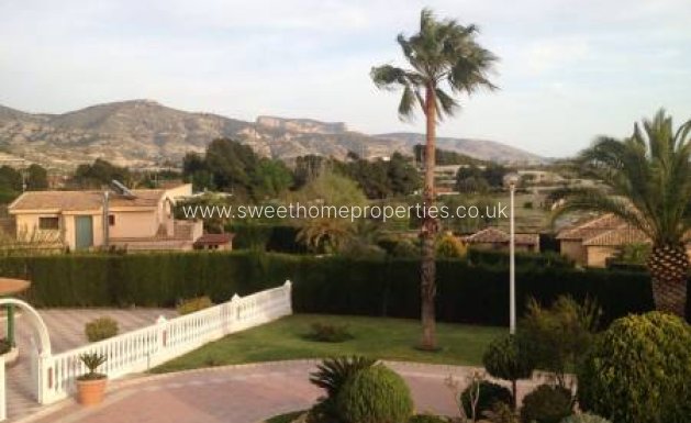 Resale - Villa - Sax - Paraje Carruz