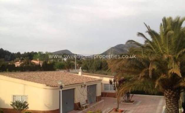 Resale - Villa - Sax - Paraje Carruz