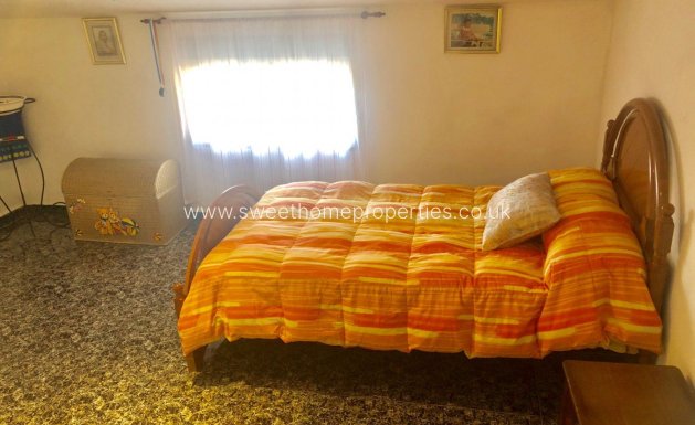 Resale - Town house - Algueña - ALGEÑA
