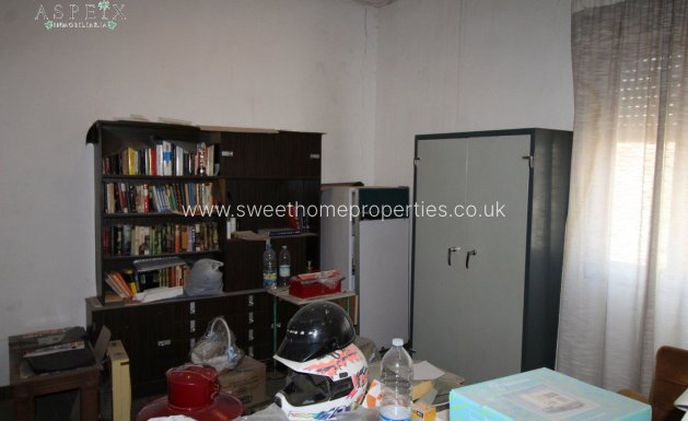 Resale - Commercial - Monovar - OTRAS