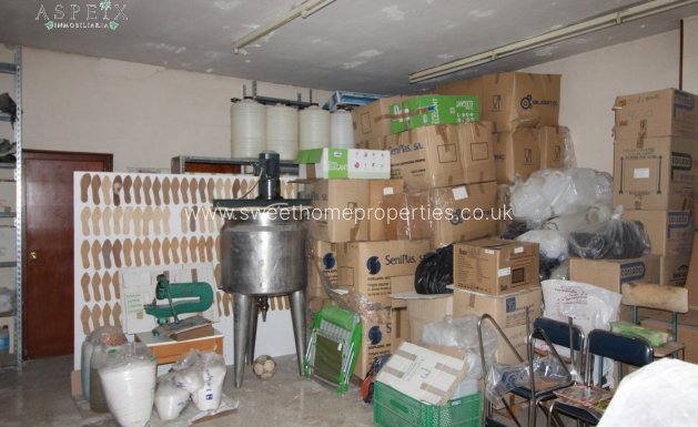 Resale - Commercial - Monovar - OTRAS