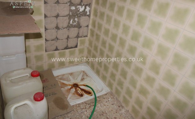 Resale - Commercial - Monovar - OTRAS