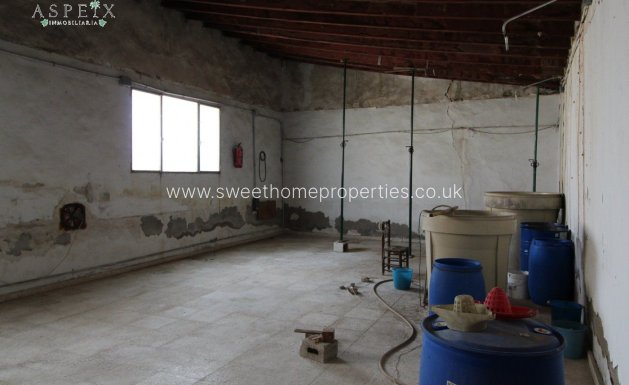 Resale - Commercial - Monovar - OTRAS