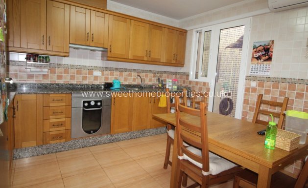 Resale - Villa - Hondon De Los Frailes