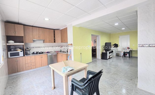 Resale - Country house - La Romana - CUEVAS DE SAN ANTON