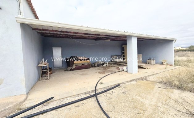 Resale - Country house - La Romana - CUEVAS DE SAN ANTON