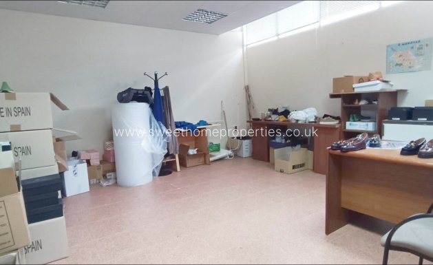 Resale - Commercial - Monovar - Pastoret
