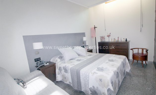 Resale - Town house - Hondon De Las Nieves - CENTRO