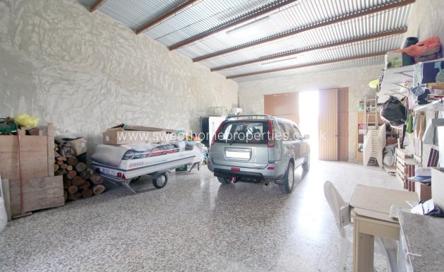 Resale - Town house - Hondon De Las Nieves - CENTRO