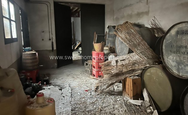 Resale - Country house - Novelda - CENTRO