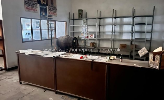 Resale - Country house - Novelda - CENTRO