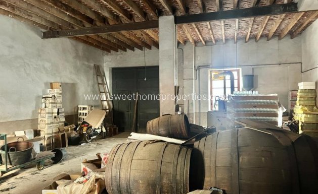 Resale - Country house - Novelda - CENTRO