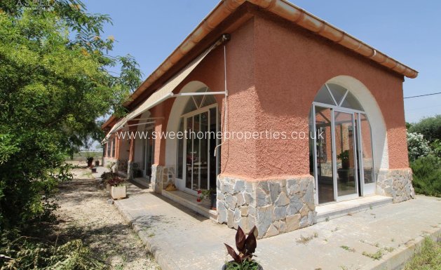 Resale - Country house - Elche