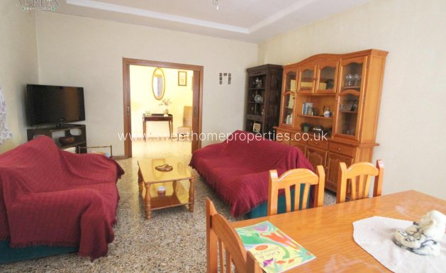 Resale - Country house - Elche