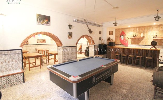 Resale - Country house - Elche