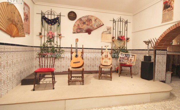 Resale - Country house - Elche