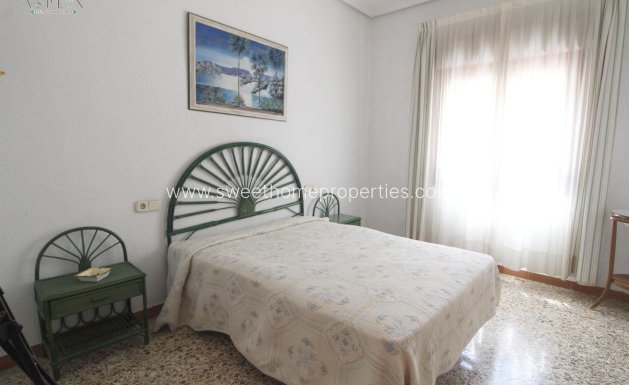 Resale - Country house - Elche