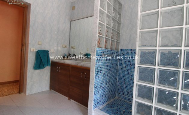 Resale - Country house - Elche