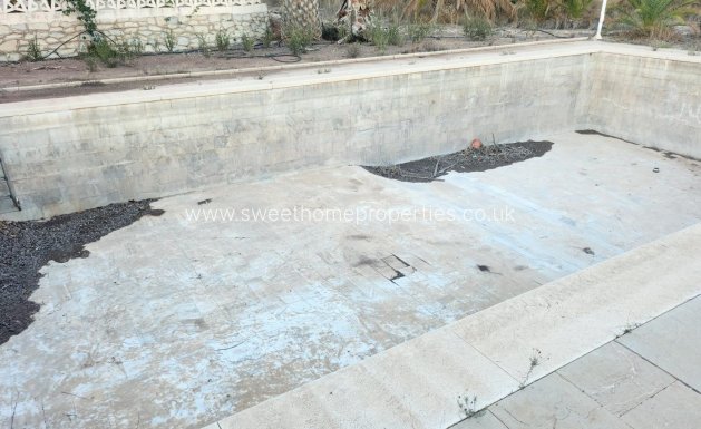 Resale - Villa - Novelda - CUCUCH