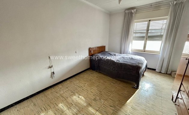 Resale - Town house - Monforte Del Cid - Monforte del Cid