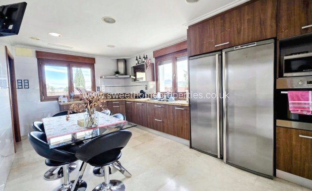 Resale - Villa - Aspe