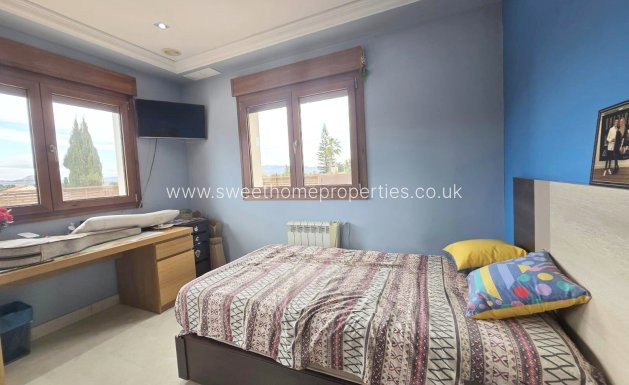 Resale - Villa - Aspe