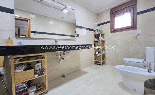 Resale - Villa - Aspe