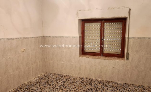 Resale - Town house - Pinoso - Comunidad valenciana