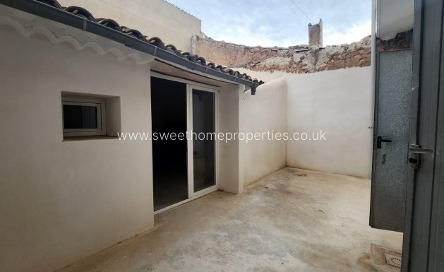 Resale - Town house - Pinoso - Comunidad valenciana