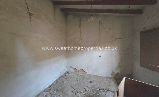 Resale - Plot - Aspe