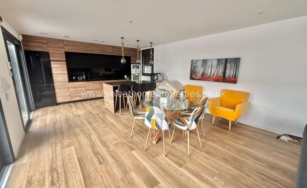 Resale - Villa - Aspe