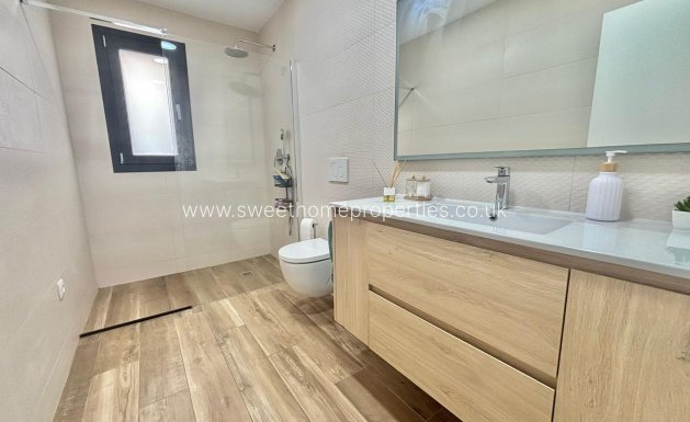 Resale - Villa - Aspe