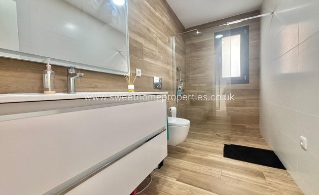 Resale - Villa - Aspe