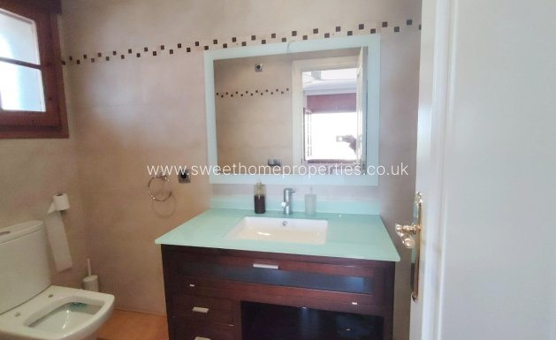 Resale - Villa - Petrer - Comunidad valenciana