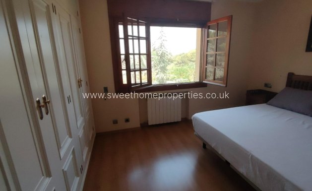 Resale - Villa - Petrer - Comunidad valenciana