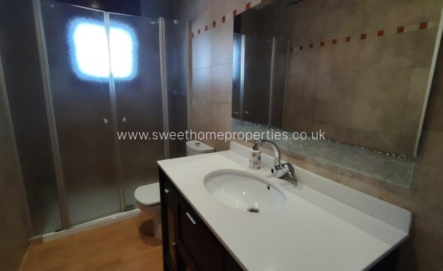 Resale - Villa - Petrer - Comunidad valenciana