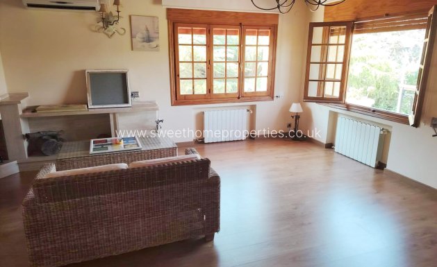 Resale - Villa - Petrer - Comunidad valenciana