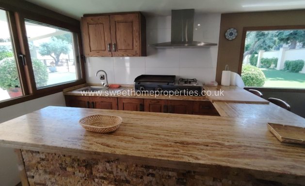 Resale - Villa - Petrer - Comunidad valenciana