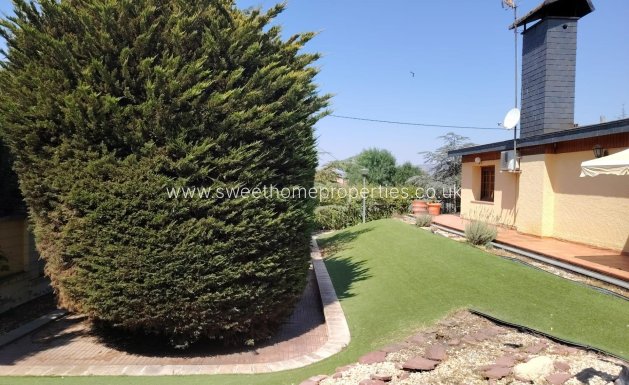 Resale - Villa - Petrer - Comunidad valenciana