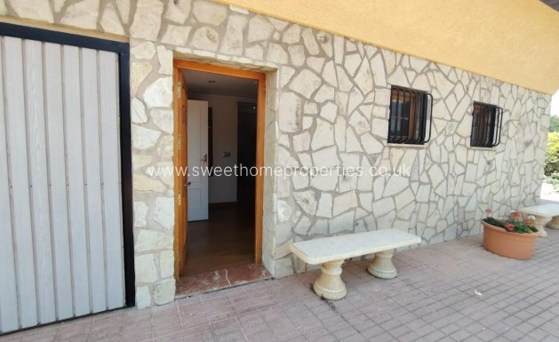 Resale - Villa - Petrer - Comunidad valenciana