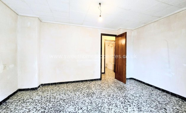 Resale - Apartment - Aspe