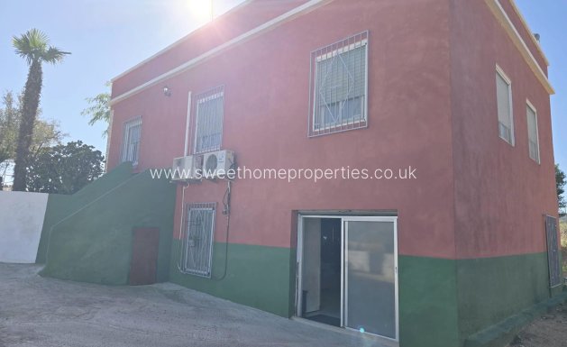 Resale - Villa - Aspe