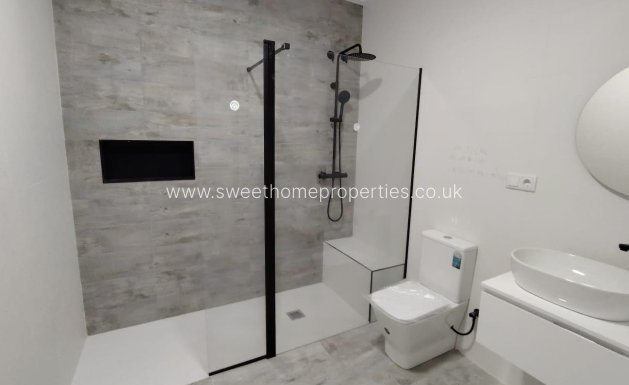 Resale - Town house - Monforte del Cid - Centro