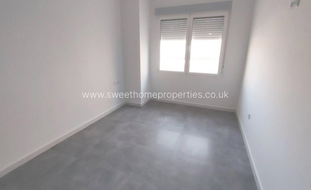 Resale - Town house - Monforte del Cid - Centro