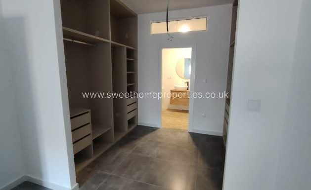 Resale - Town house - Monforte del Cid - Centro