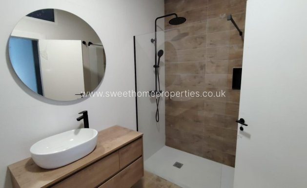 Resale - Town house - Monforte del Cid - Centro