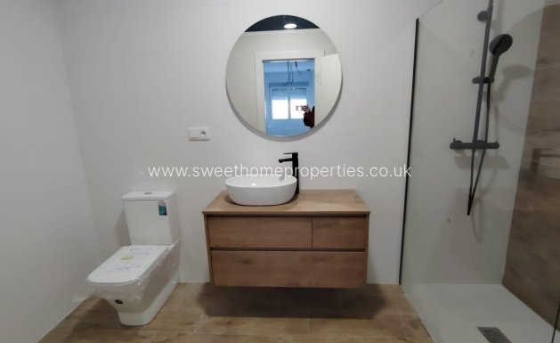 Resale - Town house - Monforte del Cid - Centro