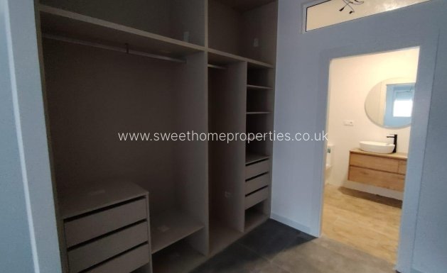 Resale - Town house - Monforte del Cid - Centro