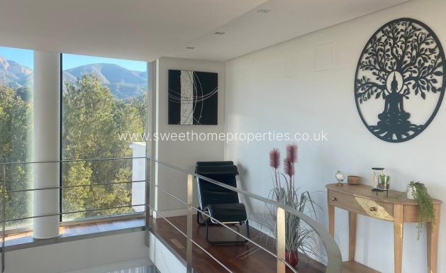 Resale - Villa - Petrer - Loma badá