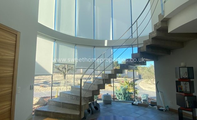 Resale - Villa - Petrer - Loma badá